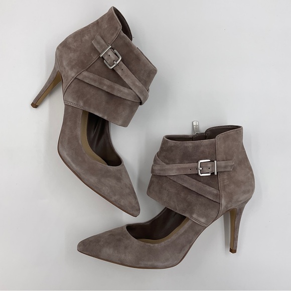 BCBGeneration Suede Zip Ankle Bootie Heels Cut Out Buckle Strap Taupe Warm Grey - Picture 16 of 16